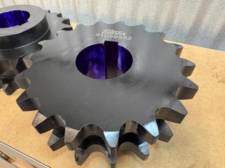 Roda dentada dupla Martin 91059582 com furo acabado e rasgo de chaveta - engrenagem para corrente