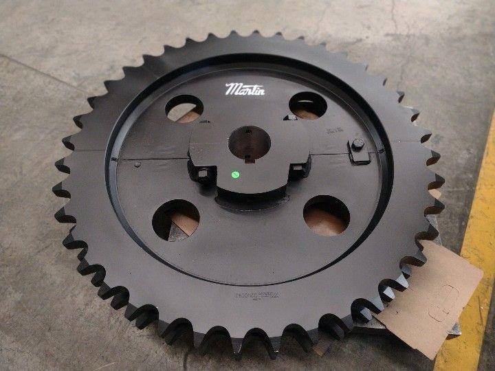 Roda dentada de placa Martin com furacao especial conforme desenho do cliente