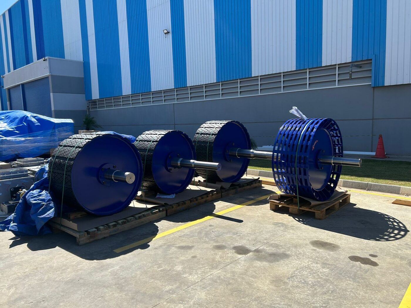 Tambores de serviço pesado Martin (Mine e Quarry Duty) para transportador de correia, com disco de topo, revestimento e eixo usinado — Mippei Sul do Brasil