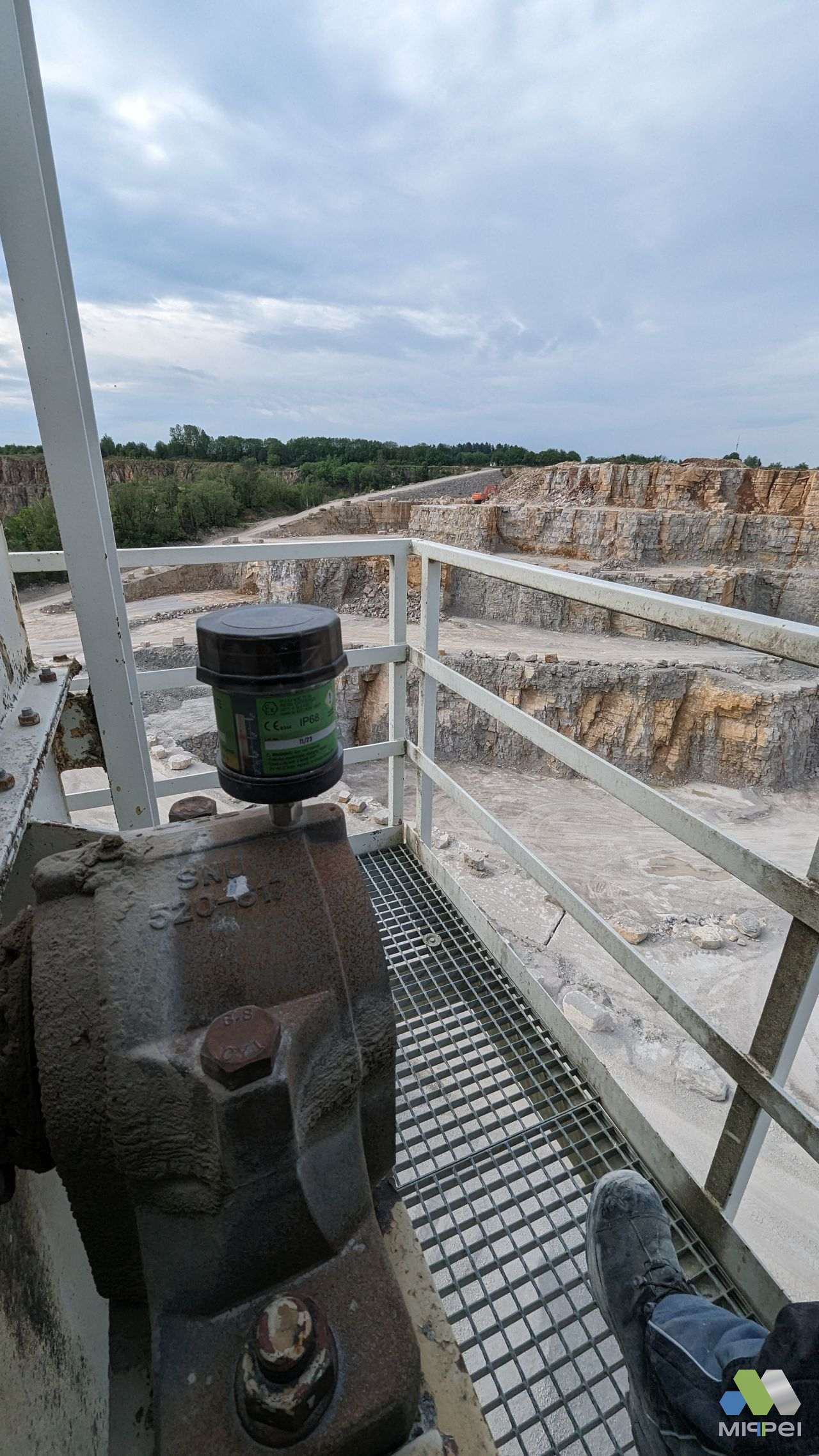 Mineração a céu aberto Lubrificador automático em mancal de equipamento de mineração a céu aberto