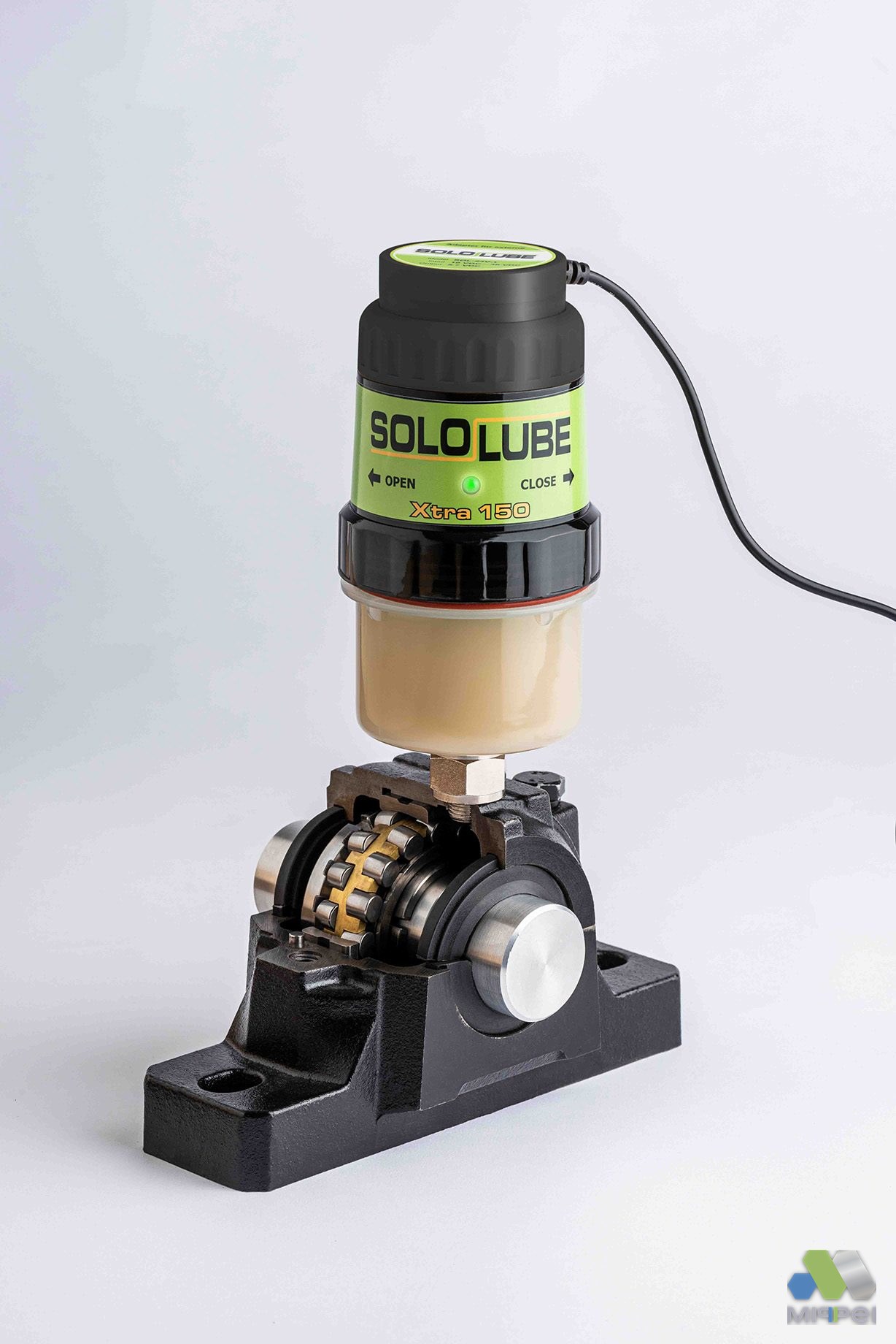 SOLOLUBE SOL-X1-150 24V em mancal SOLOLUBE SOL-X1-150 24V instalado em mancal de rolamento