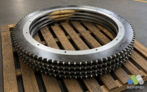 Rodas dentadas Martin com cubo longo sobre pallet — Mippei distribuidor autorizado